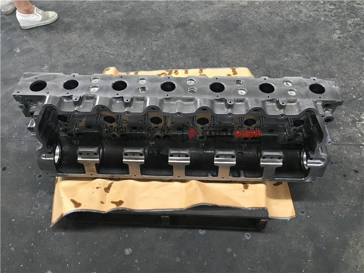 Головка блока цилиндров для двигателя Caterpillar C18, 2237263 1