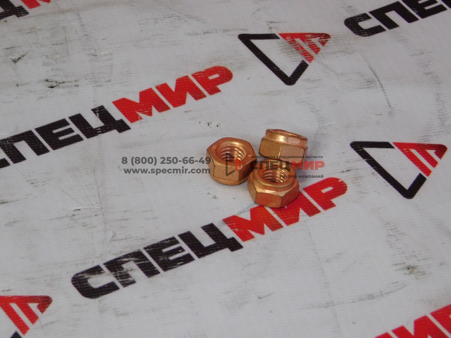 Гайка Cummins KTA19 3004057, 3052827 1